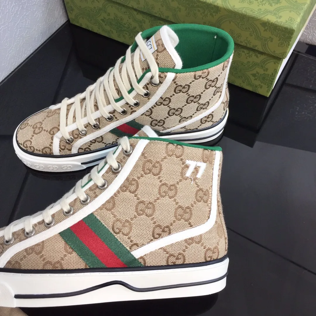 👟👟Ex-factory price 480👟👟 Women's Shoes Factory Women's Shoes Women's Clothing Women's Shoes Factory GUCCI Gucci 2020 latest classic model 1977 low-cut double G canvas shoes, original purchase, 1:1 development, original lasting process. Size: 35-45/45. Customized items are non-returnable and must be paid first. . ...new version complete package...